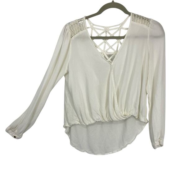 Brigitte Bailey Lattice Back Hi Low Top size Small White Viscose Wrap V Neck - Picture 1 of 10